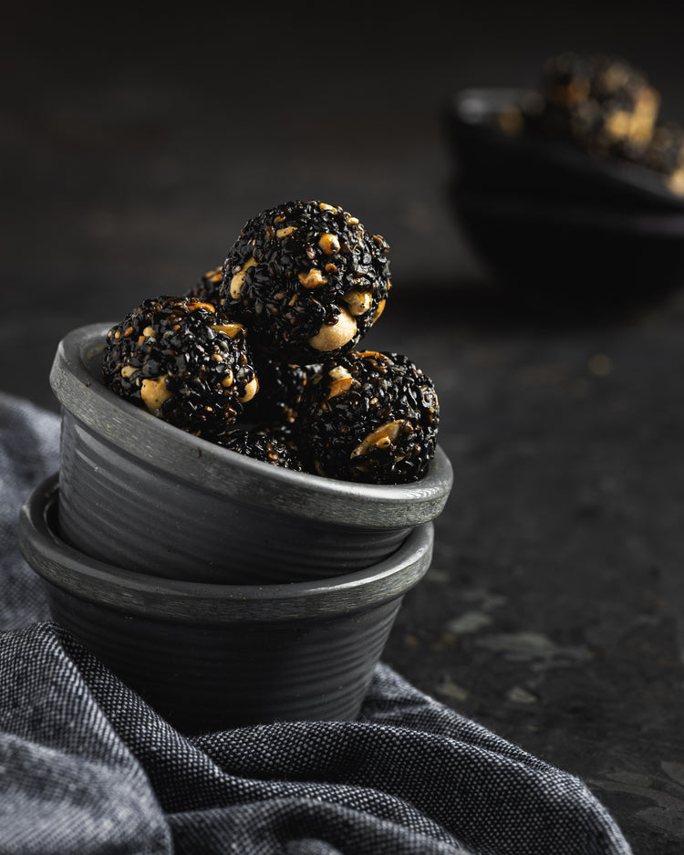 Black Sesame Laddoo (10 Pcs)